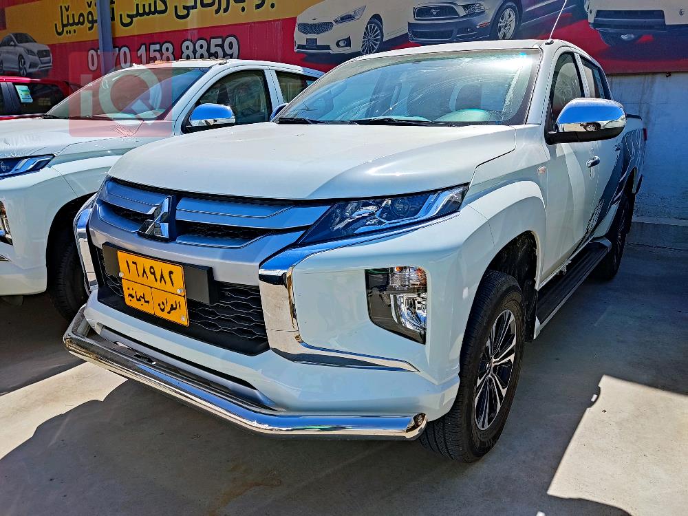 Mitsubishi L200